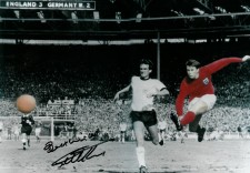Geoff Hurst signed 16x12 photograph